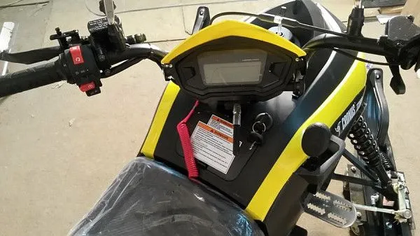 Снегоход CRONUS TT200P